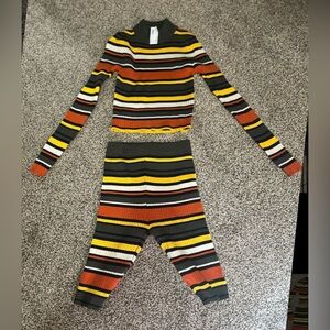 Brand new long sleeve sweater Capri two piece set